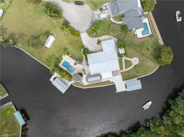 Marine Homes, 416 Seaworthy Rd, North Fort Myers, Florida 33903, image 1