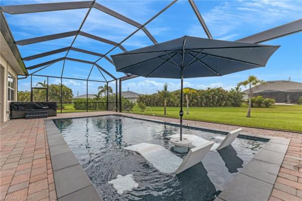 25411 Narwhal Ln, Punta Gorda, Florida 33983, image 1