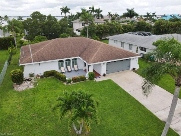 Cape Coral Residential, 3417 SE 22nd Ave, Cape Coral, Florida 33904, image 1