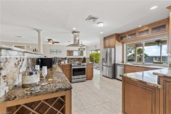 Cape Coral, 252 Bayshore Dr, Cape Coral, Florida 33904, image 1