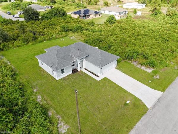 Lehigh Acres Residential, 2706 SW 33rd St, Lehigh Acres, Florida 33976, image 1