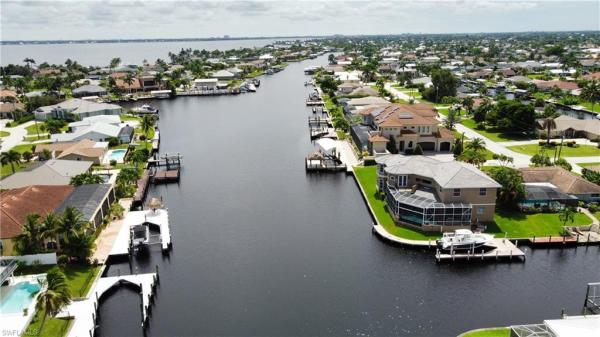 Cape Coral, 2123 25th Ln, Cape Coral, Florida 33904, image 2