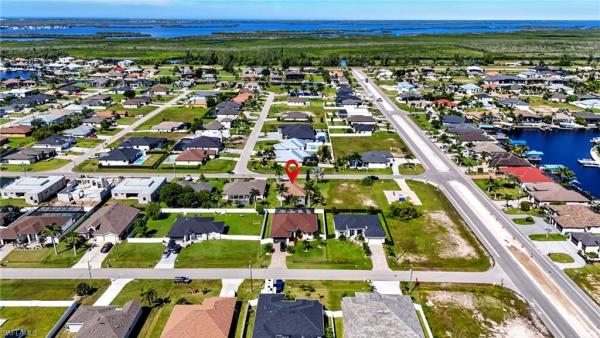 Cape Coral, 9 SW 37th Pl, Cape Coral, Florida 33991, image 1