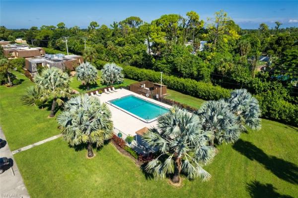 Parkwoods, 1607 Park Meadows Dr #4, Fort Myers, Florida 33907, image 2