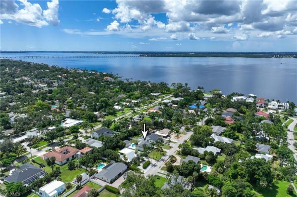 Phillips 4th Division, 1342 Alhambra Dr, Fort Myers, Florida 33901, image 1