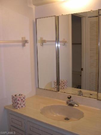 Coral Cay, 1714 Bikini Ct #204, Cape Coral, Florida 33904, image 2