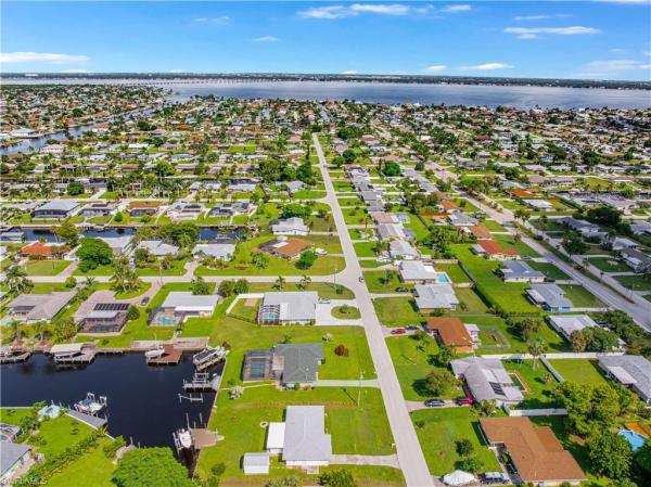 Cape Coral Residential, 1741 SE 29th Ln, Cape Coral, Florida 33904, image 3