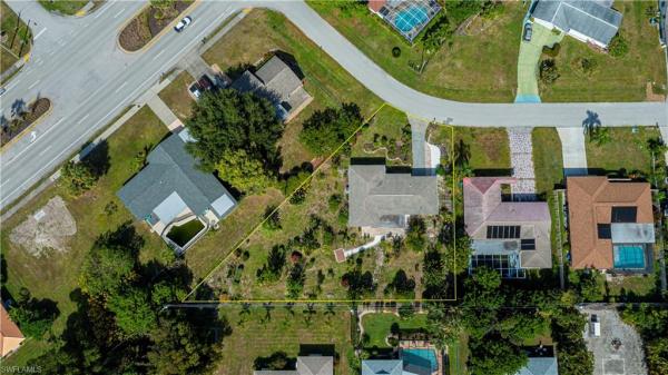 Cape Coral Residential, 1306 SE 43rd Ter, Cape Coral, Florida 33904, image 2