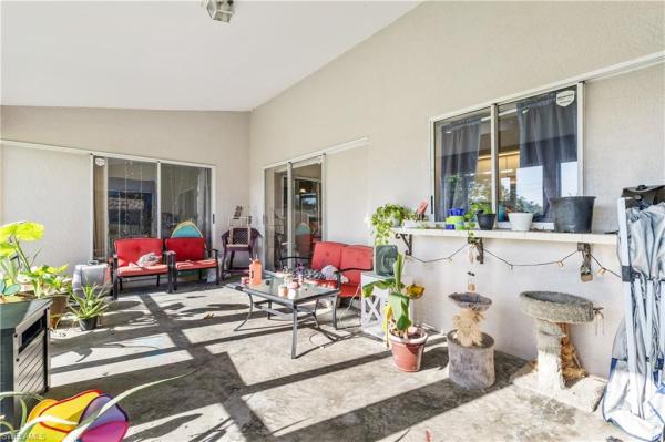 Cape Coral, 1233 SE 23rd Ave, Cape Coral, Florida 33990, image 1