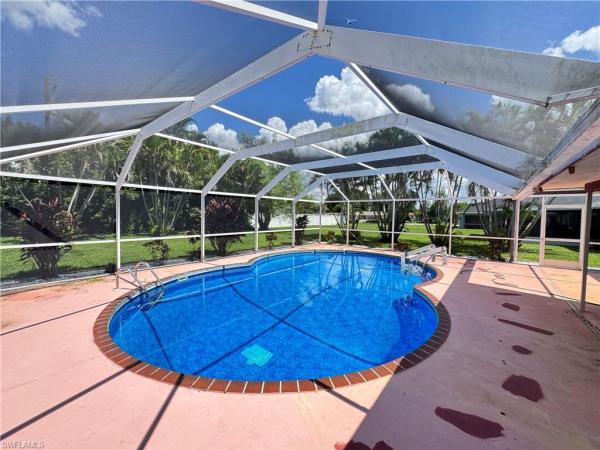 Cape Coral, 4421 SE 13th Ave, Cape Coral, Florida 33904, image 2