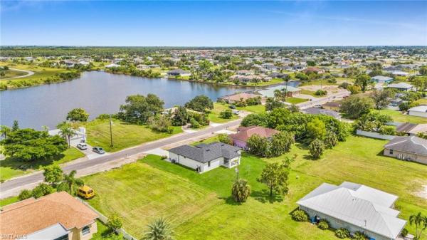 Cape Coral Residential, 1120 NE 19th Ter, Cape Coral, Florida 33909, image 2