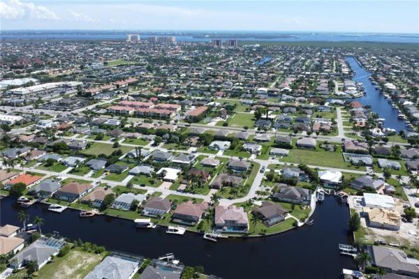 Cape Coral Residential, 1911 SW 47th St, Cape Coral, Florida 33914, image 3