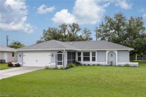 Cape Coral Residential, 433 SE 19th Ln, Cape Coral, Florida 33990, image 1