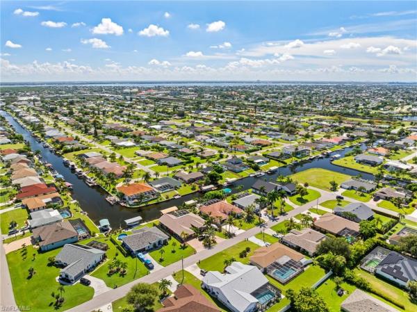 Cape Coral Residential, 2114 SE 11th Pl, Cape Coral, Florida 33990, image 3