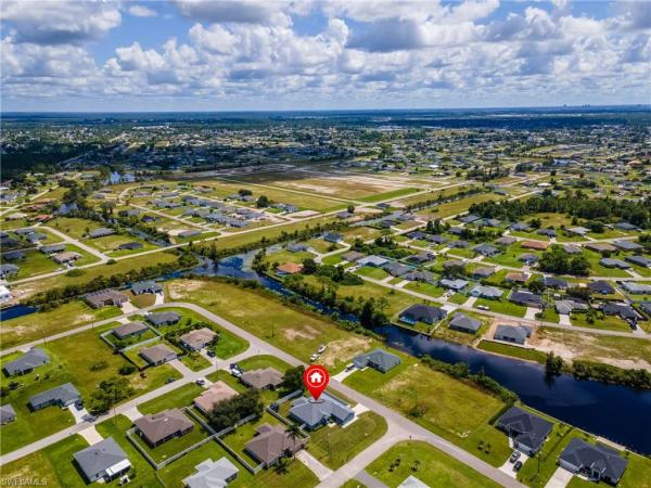 Cape Coral, 4301 NE 9th Ave, Cape Coral, Florida 33909, image 1