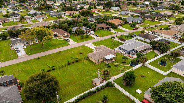 Cape Coral Residential, 1108 SW 11th Ave, Cape Coral, Florida 33991, image 2