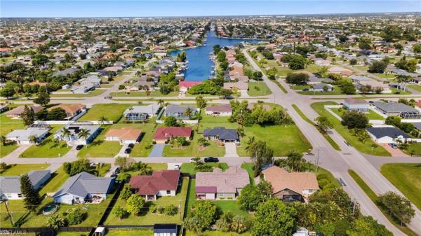 Cape Coral, 2805 SE 8th Ave, Cape Coral, Florida 33904, image 2