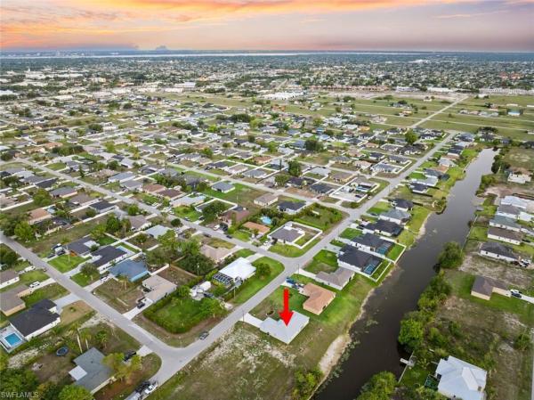 Cape Coral, 1106 NE 11th Ave, Cape Coral, Florida 33909, image 1