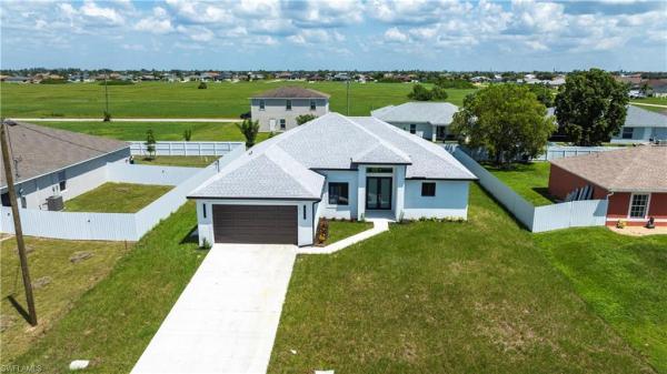 Cape Coral Residential, 1015 NW 12th Ave, Cape Coral, Florida 33993, image 2
