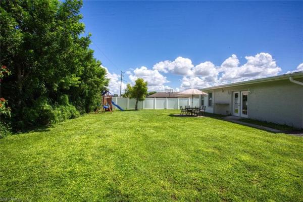 Cape Coral, 1005 SE 37th St, Cape Coral, Florida 33904, image 1