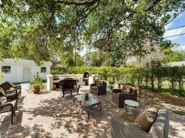 Palm Springs Estates, 751 Pine Cone Ln, Naples, Florida 34104, image 1