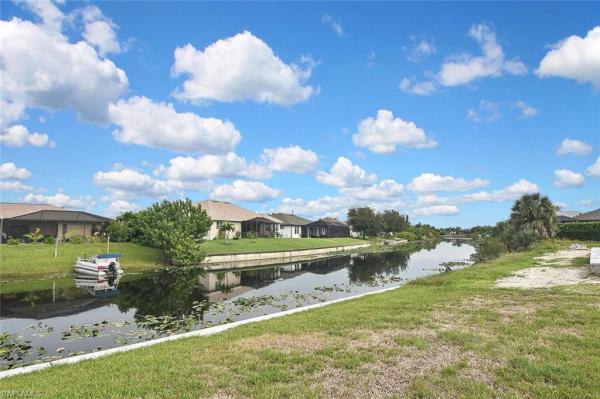 Cape Coral Residential, 310 SW 26th Ave, Cape Coral, Florida 33991, image 3