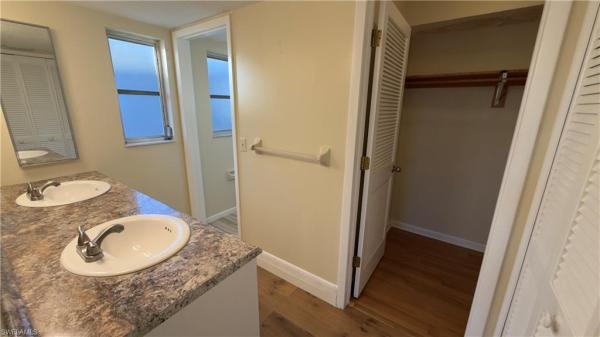 Cape Coral, 516 W Archer Pkwy, Cape Coral, Florida 33904, image 1