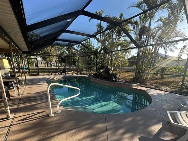 Cape Coral, 313 SE 16th Pl, Cape Coral, Florida 33990, image 1