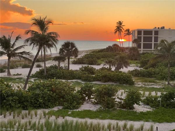 Kings Crown, 2721 W Gulf Dr, Sanibel, Florida 33957, image 2