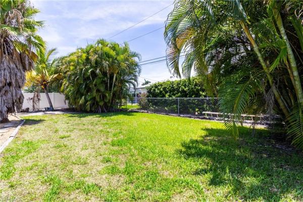 Cape Coral, 542 SE 33rd Ter, Cape Coral, Florida 33904, image 1