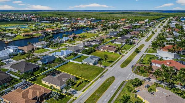 Cape Coral, 2606 Beach Pkwy W, Cape Coral, Florida 33914, image 1