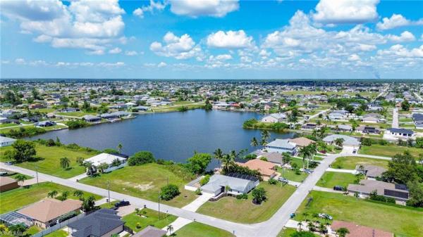Cape Coral, 345 NE 17th St, Cape Coral, Florida 33909, image 1