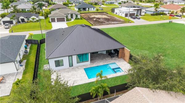 Cape Coral, 105 SW 33rd Pl, Cape Coral, Florida 33991, image 1