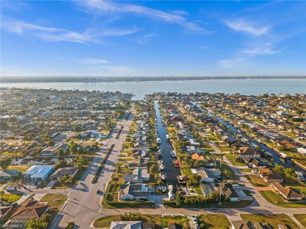 Cape Coral, 5316 Coronado Pkwy, Cape Coral, Florida 33904, image 1