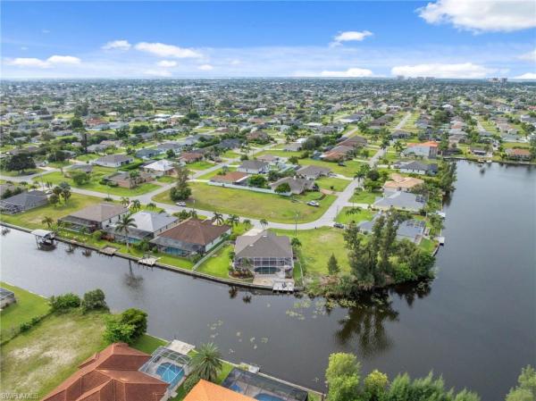 Cape Coral Residential, 1315 SW 37th St, Cape Coral, Florida 33914, image 2