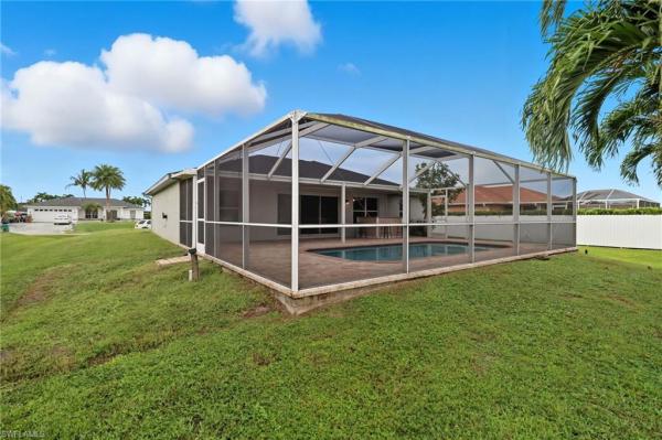 Cape Coral Residential, 2117 SW 26th St, Cape Coral, Florida 33914, image 2