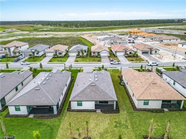 Verdana Village, 18566 Ives Dr, Estero, Florida 33928, image 2