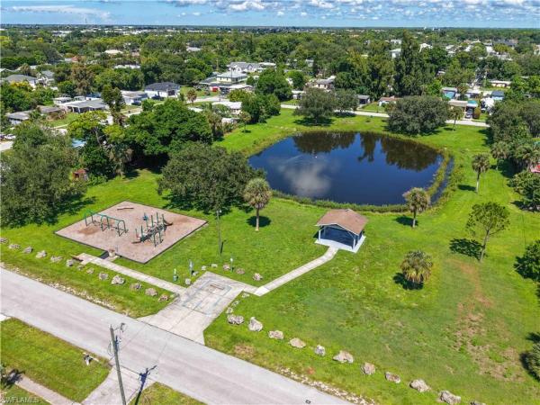 Tropic Isles, 927 Coconut Dr, North Fort Myers, Florida 33903, image 2
