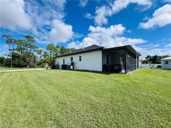 Gator Circle, 528 E Jacaranda Pkwy, Cape Coral, Florida 33909, image 3