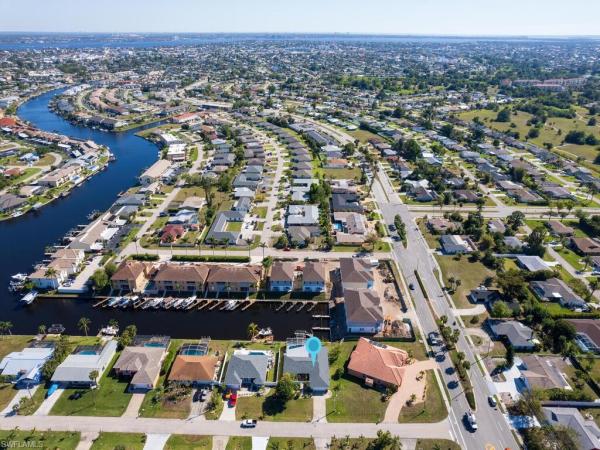 Cape Coral, 908 SE 35th Ter, Cape Coral, Florida 33904, image 1