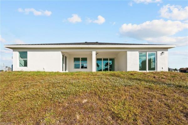Cape Coral, 1422 NE 19th Pl, Cape Coral, Florida 33909, image 3