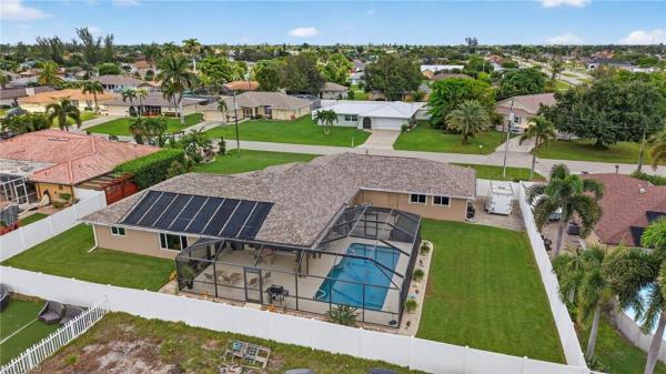 Cape Coral Residential, 624 SE 23rd Ter, Cape Coral, Florida 33990, image 2