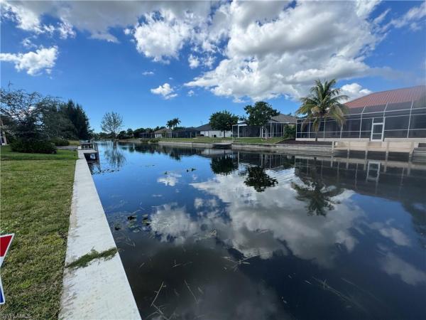 Cape Coral, 215 SE 23rd Ter, Cape Coral, Florida 33990, image 1