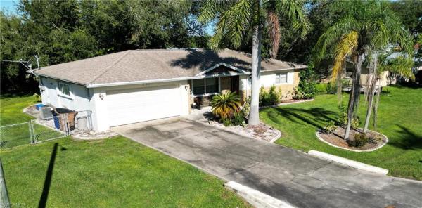 237 Morse Plz, Fort Myers, Florida 33905, image 1