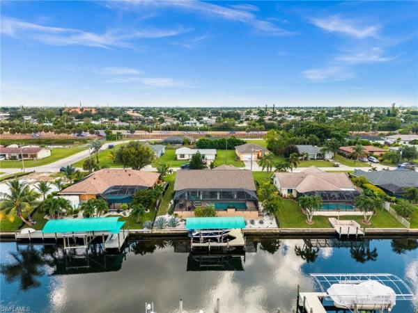 Cape Coral Residential, 1405 SE 23rd Ter, Cape Coral, Florida 33990, image 2