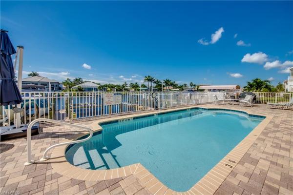1640 Beach Pkwy #301, Cape Coral, Florida 33904, image 1