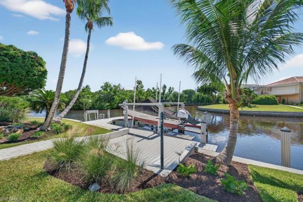 Shell Harbor, 924 Kings Crown Dr, Sanibel, Florida 33957, image 1