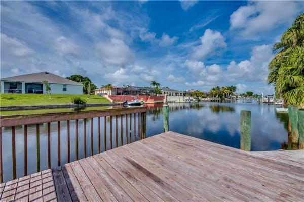 Cape Coral Residential, 810 SE 33rd St, Cape Coral, Florida 33904, image 3