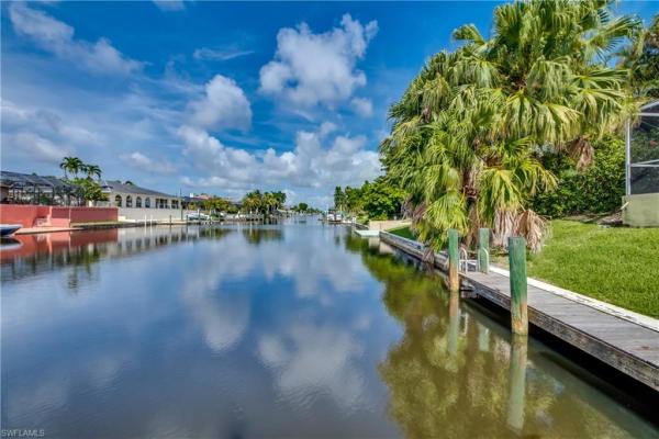 Cape Coral Residential, 810 SE 33rd St, Cape Coral, Florida 33904, image 2