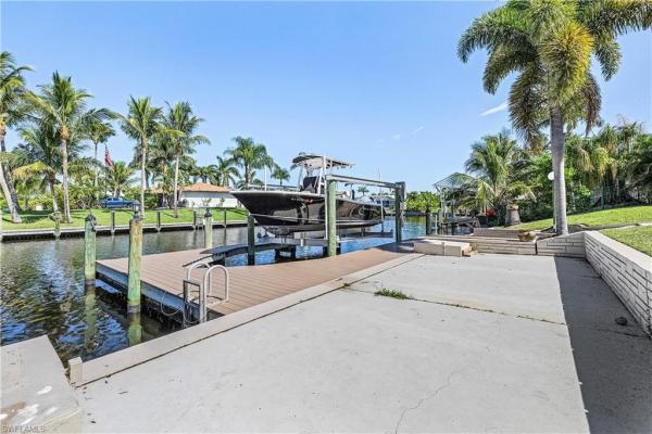 Cape Coral, 2512 SE 20th Pl, Cape Coral, Florida 33904, image 1